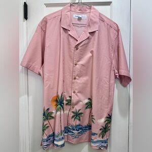 Old Navy Short Sleeve Tropical Camp Shirt
Size Large
